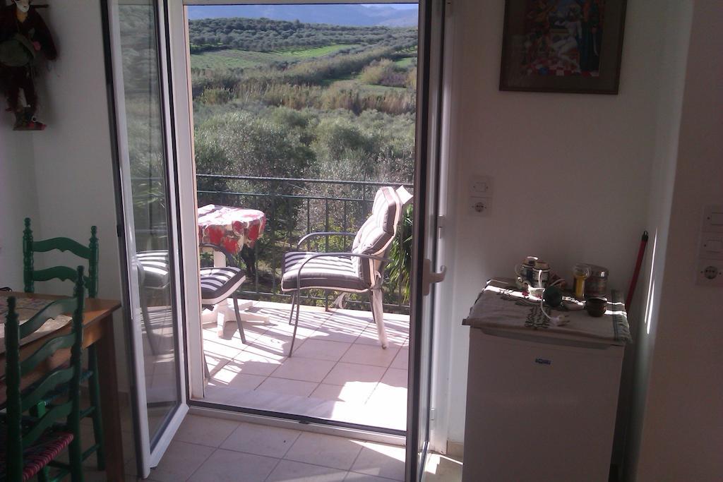 Ktima Tzamika Apartman Episzkopí Szoba fotó